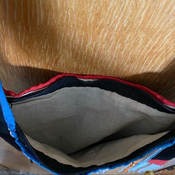 🍄 Guatemala Crossbody Bag - Picture 7 of 8